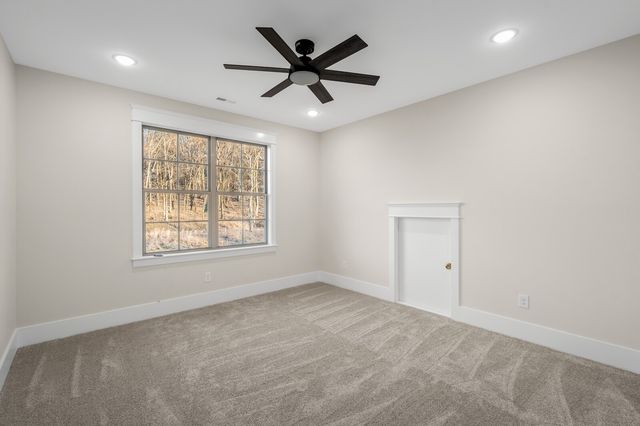 4289 Moore Ln, Culleoka, TN 38451