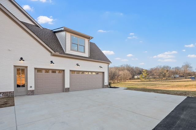 4289 Moore Ln, Culleoka, TN 38451