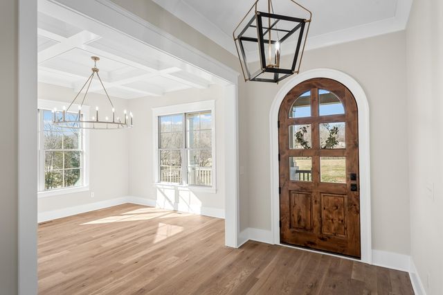 4289 Moore Ln, Culleoka, TN 38451