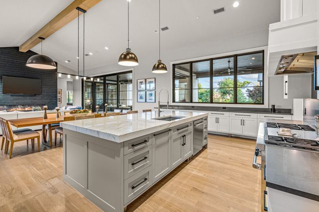 1702 Cypress Way, Westlake, TX 76262