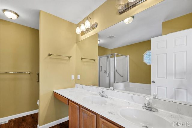 2029 Chapel Hill Crossing, St Peters, MO 63376