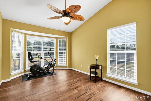 2029 Chapel Hill Crossing, St Peters, MO 63376