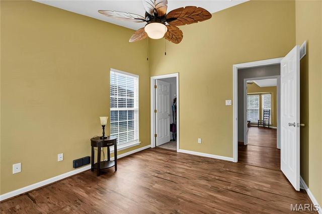 2029 Chapel Hill Crossing, St Peters, MO 63376