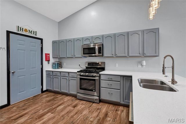 2029 Chapel Hill Crossing, St Peters, MO 63376