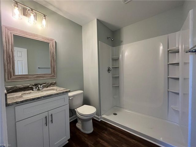 821 Lake Edward DR, Virginia Beach, VA 23462