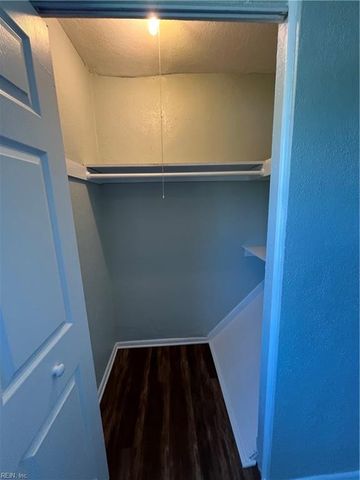 821 Lake Edward DR, Virginia Beach, VA 23462