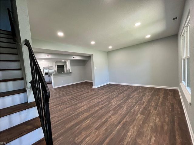 821 Lake Edward DR, Virginia Beach, VA 23462