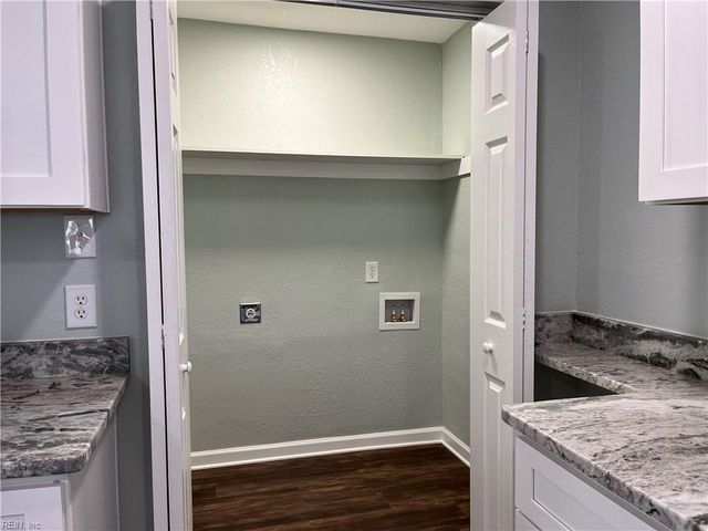 821 Lake Edward DR, Virginia Beach, VA 23462