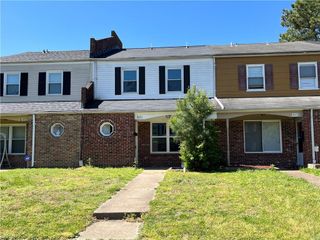 821 Lake Edward DR, Virginia Beach, VA 23462