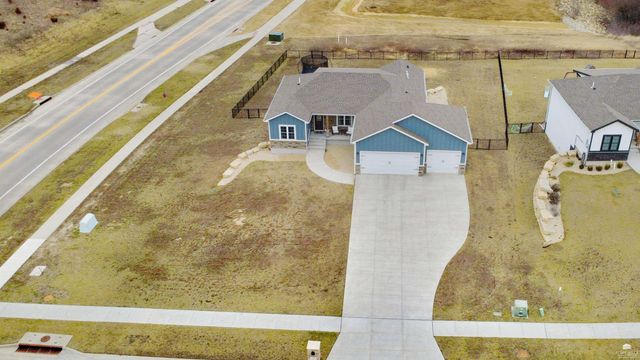 512 Ledgestone Ridge Court, Manhattan, KS 66503
