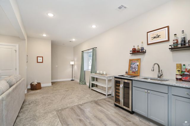 512 Ledgestone Ridge Court, Manhattan, KS 66503