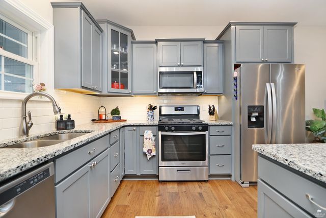 512 Ledgestone Ridge Court, Manhattan, KS 66503