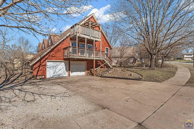 3708 SW 35th ST, Topeka, KS 66614