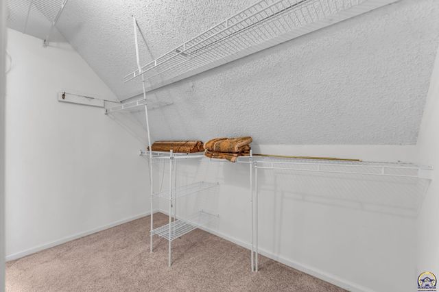 3708 SW 35th ST, Topeka, KS 66614