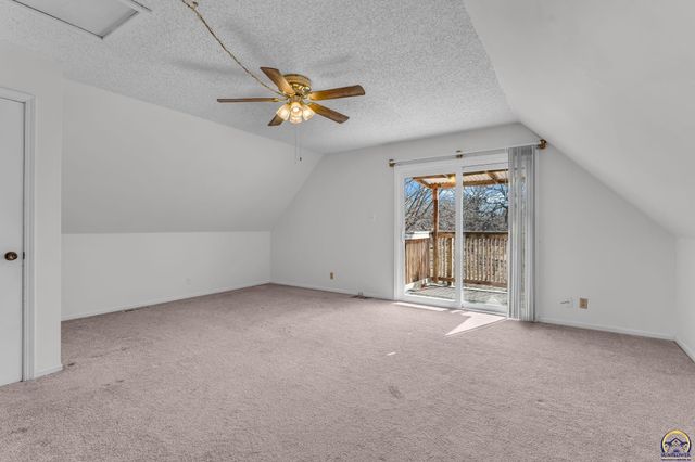 3708 SW 35th ST, Topeka, KS 66614