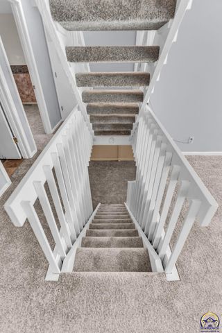 3708 SW 35th ST, Topeka, KS 66614