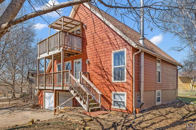 3708 SW 35th ST, Topeka, KS 66614