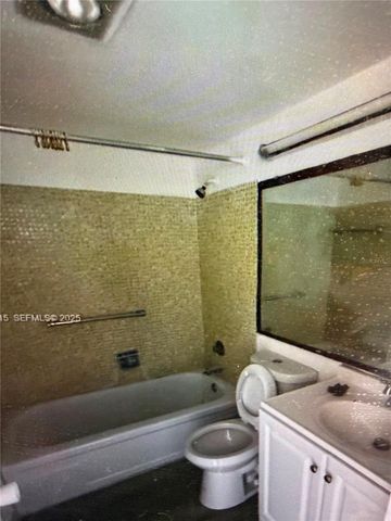 42 SHEFFIELD B B, West Palm Beach, FL 33417