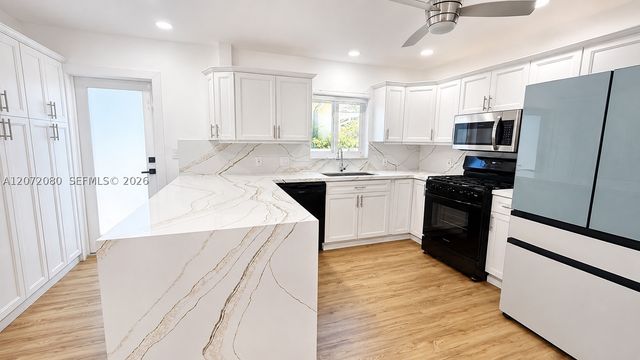 8819 Dickens Ave, Surfside, FL 33154