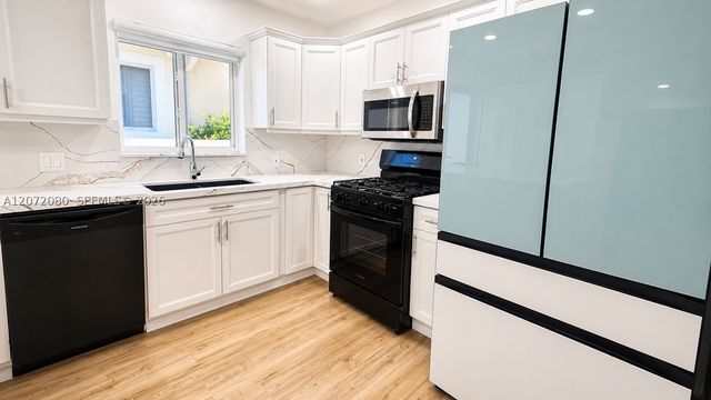 8819 Dickens Ave, Surfside, FL 33154