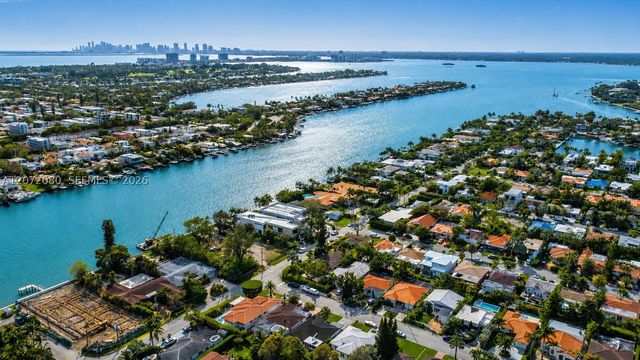 8819 Dickens Ave, Surfside, FL 33154