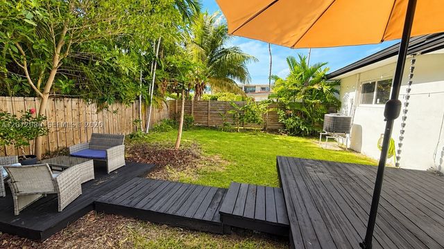 8819 Dickens Ave, Surfside, FL 33154