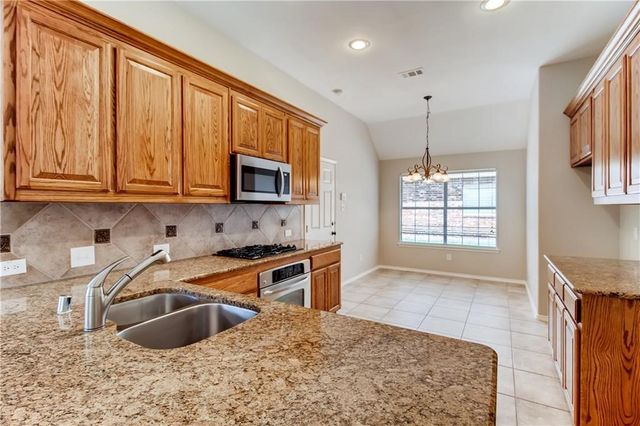 12621 Greenhaven Drive, Frisco, TX 75035