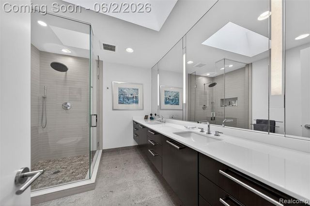 32714 Ravine Drive, Franklin, MI 48025