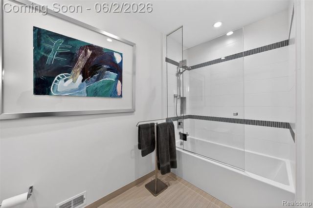 32714 Ravine Drive, Franklin, MI 48025