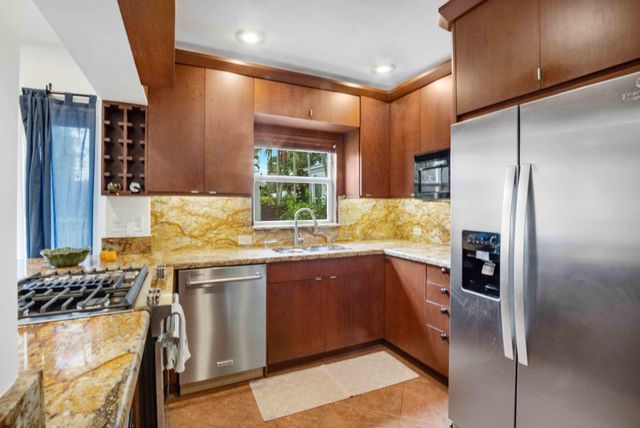 1219 N Lakeside Drive, Lake Worth Beach, FL 33460