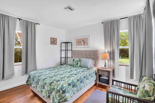 1219 N Lakeside Drive, Lake Worth Beach, FL 33460
