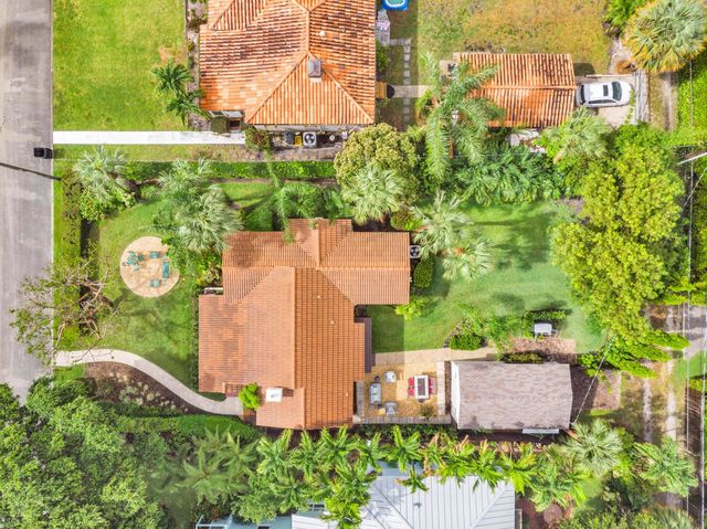 1219 N Lakeside Drive, Lake Worth Beach, FL 33460