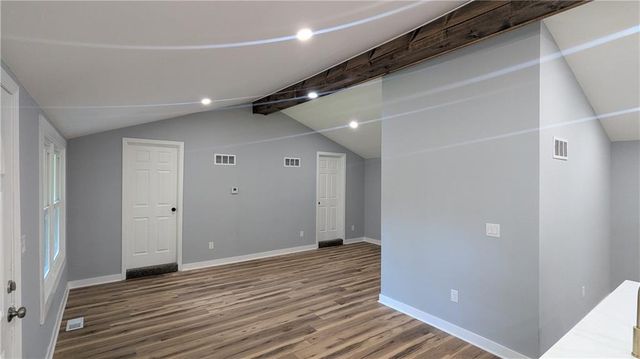 405 S BELLEMERE Road, Blue Springs, MO 64015