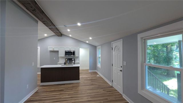 405 S BELLEMERE Road, Blue Springs, MO 64015