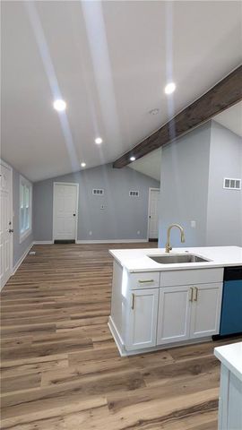 405 S BELLEMERE Road, Blue Springs, MO 64015