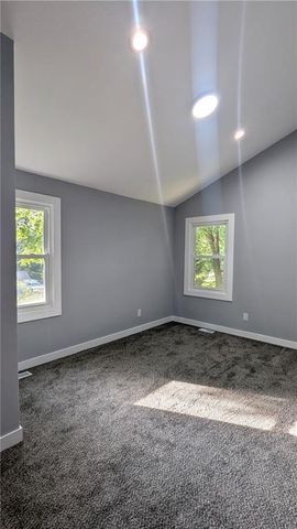 405 S BELLEMERE Road, Blue Springs, MO 64015