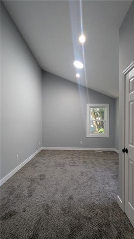 405 S BELLEMERE Road, Blue Springs, MO 64015