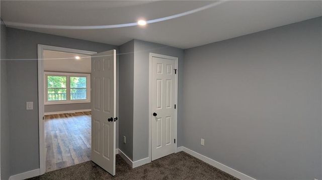 405 S BELLEMERE Road, Blue Springs, MO 64015