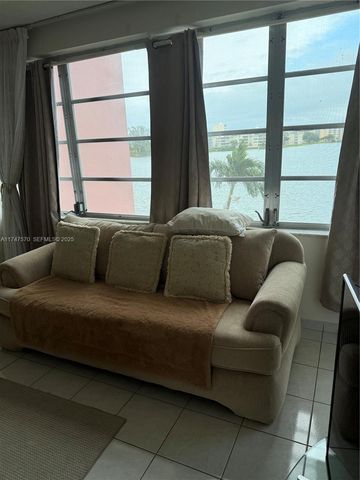 18555 NE 14th Avenue 618, Miami, FL 33179