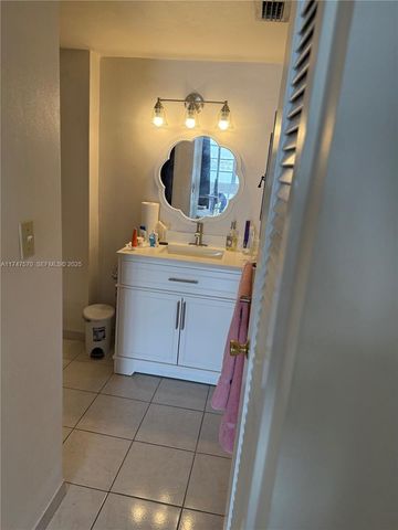 18555 NE 14th Avenue 618, Miami, FL 33179