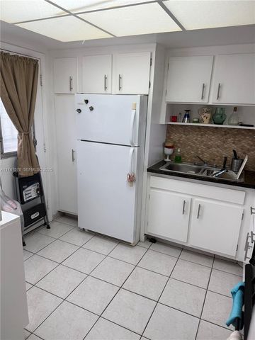 18555 NE 14th Avenue 618, Miami, FL 33179