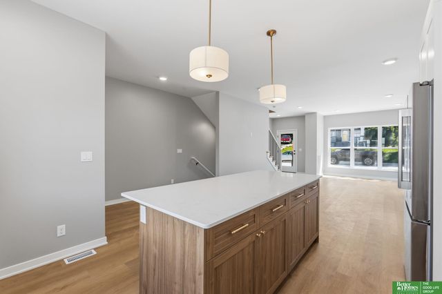 1026 S 33rd Street, Omaha, NE 68105