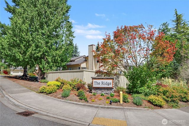 24305 SE 42nd Place, Sammamish, WA 98029