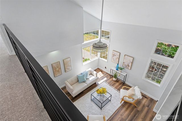 24305 SE 42nd Place, Sammamish, WA 98029