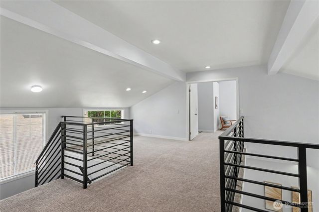 24305 SE 42nd Place, Sammamish, WA 98029