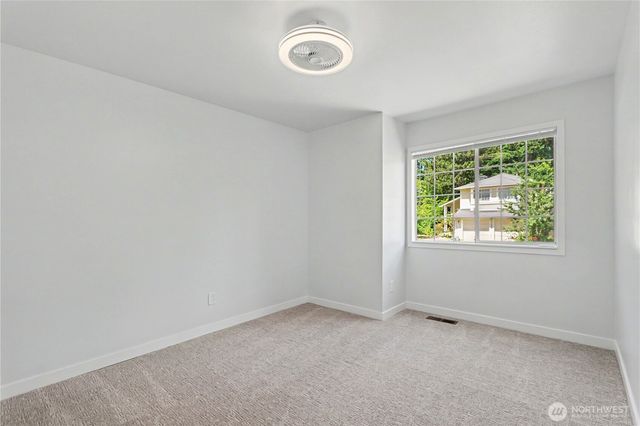 24305 SE 42nd Place, Sammamish, WA 98029