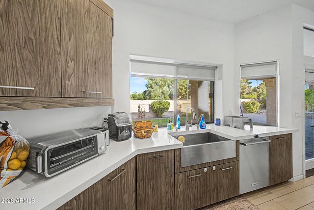 9623 S MAPLE Avenue, Tempe, AZ 85284