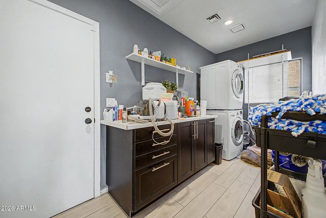 9623 S MAPLE Avenue, Tempe, AZ 85284