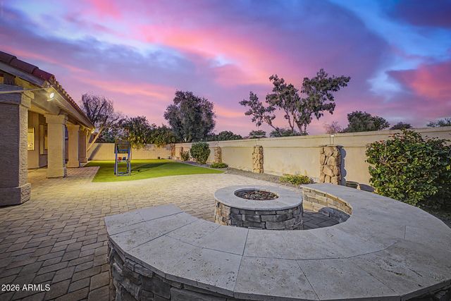 9623 S MAPLE Avenue, Tempe, AZ 85284