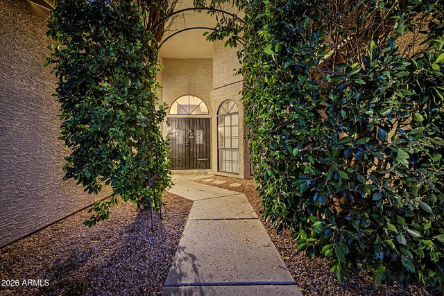 9623 S MAPLE Avenue, Tempe, AZ 85284